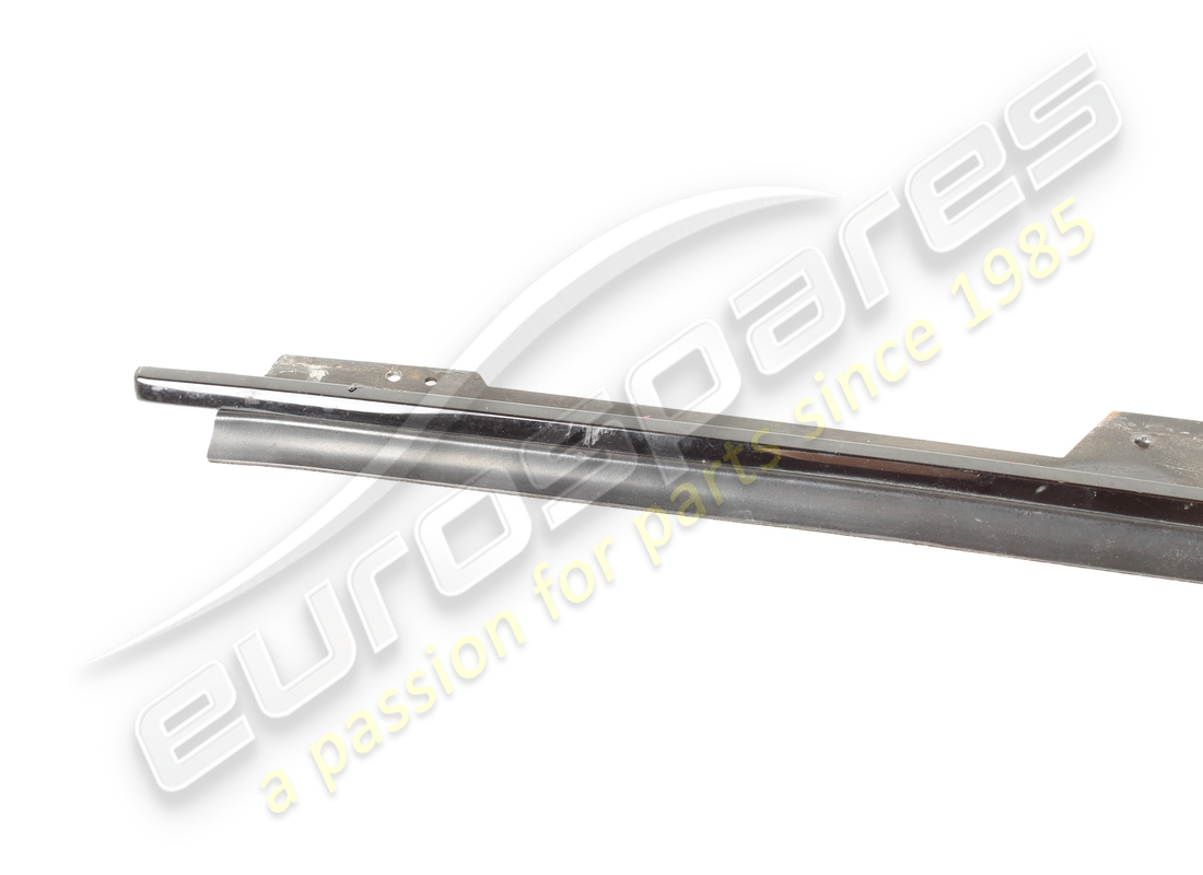 MOLDURA DE PUERTA IZQUIERDA FERRARI USADA. NÚMERO DE PARTE 61861800 (4) moldura de puerta izquierda ferrari usada. número de parte 61861800 (4)