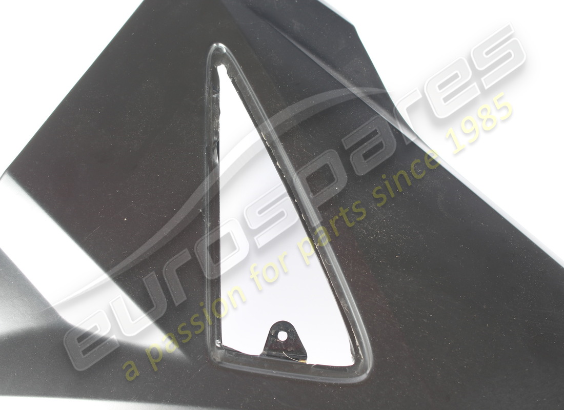 guardabarros delantero derecho lamborghini dañado. número de pieza 4ml821106a (3)