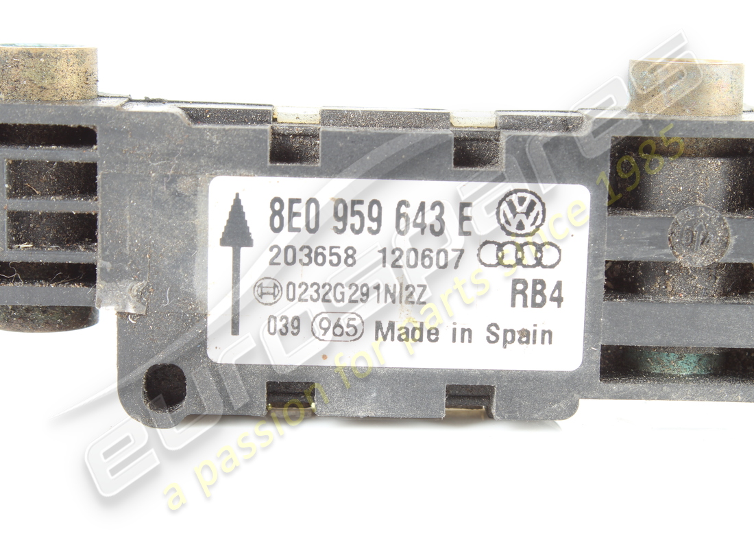 sensor lamborghini usado. número de parte 8e0959643e (3)