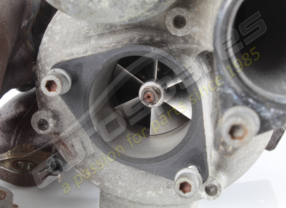 turbocargador izquierdo ferrari usado. número de parte 307673 (5)