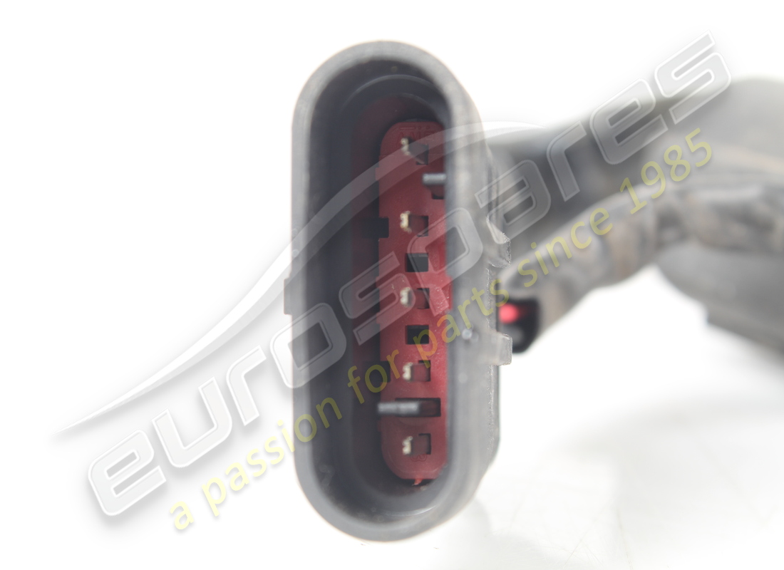 VÁLVULA TGK RH FERRARI USADA. NÚMERO DE PARTE 67635900 (2) válvula tgk rh ferrari usada. número de parte 67635900 (2)