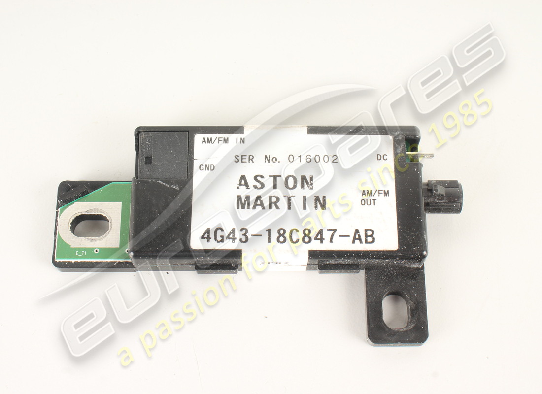 ANTENA USADA Aston Martin, CONJUNTO AMPLIFICADOR. NÚMERO DE PIEZA 4G4318C847AB (1)