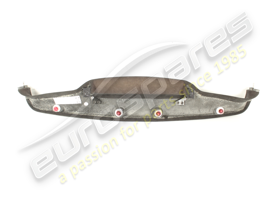 embellecedor superior del porton trasero ferrari usado. número de parte 82849000 (2)