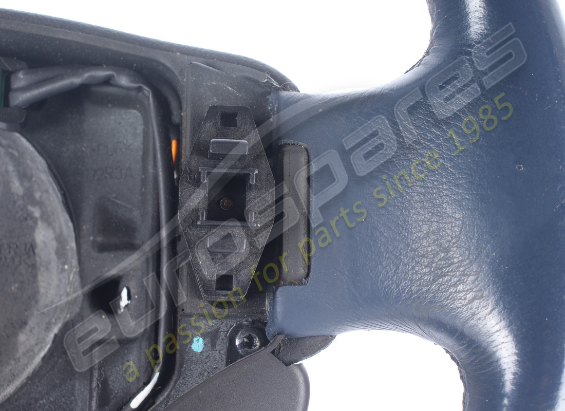 VOLANTE USADO ASTON MARTIN, DE CUERO, CON CONTROL DE CRUCERO Y BLUETOOTH. NÚMERO DE PIEZA 6G433600DBW (3) volante usado aston martin, de cuero, con control de crucero y bluetooth. número de pieza 6g433600dbw (3)