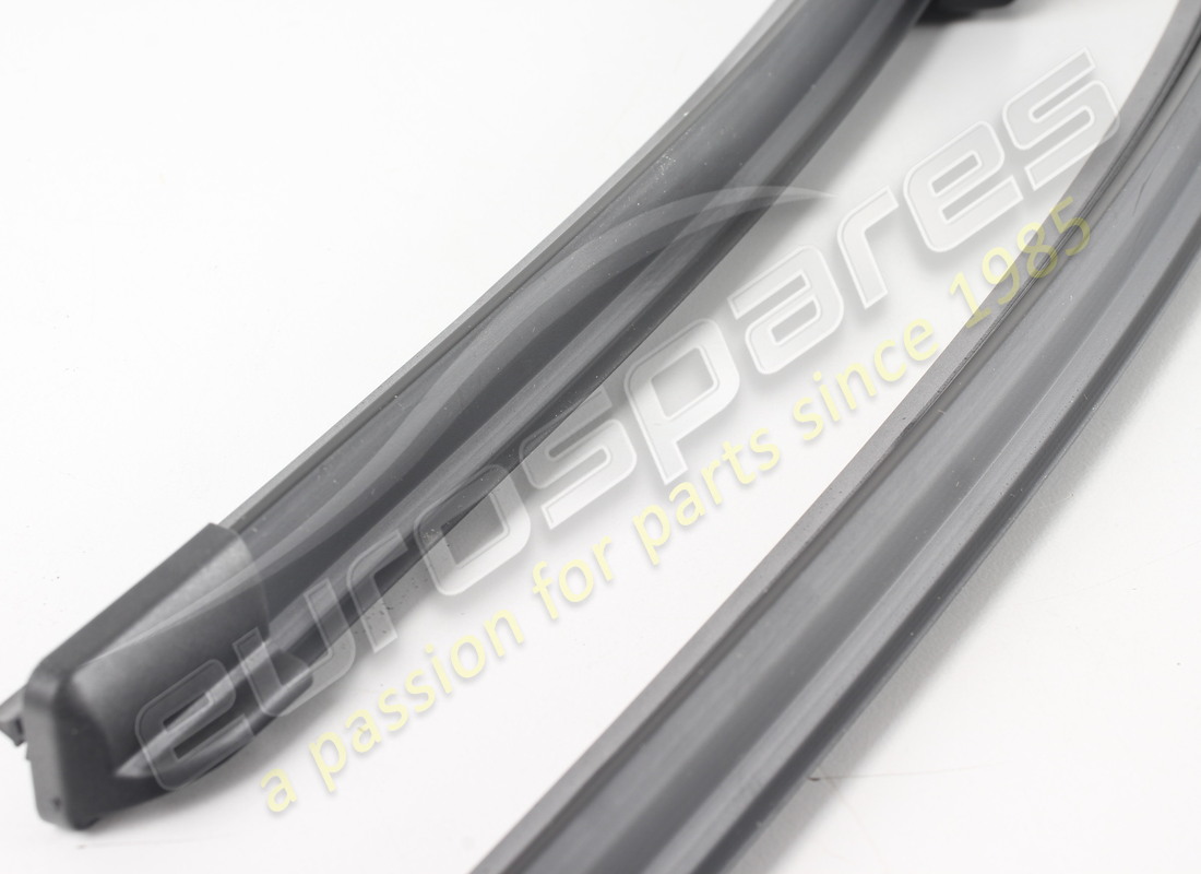 nuevo kit maserati limpiaparabrisas. número de parte 673012891 (3)