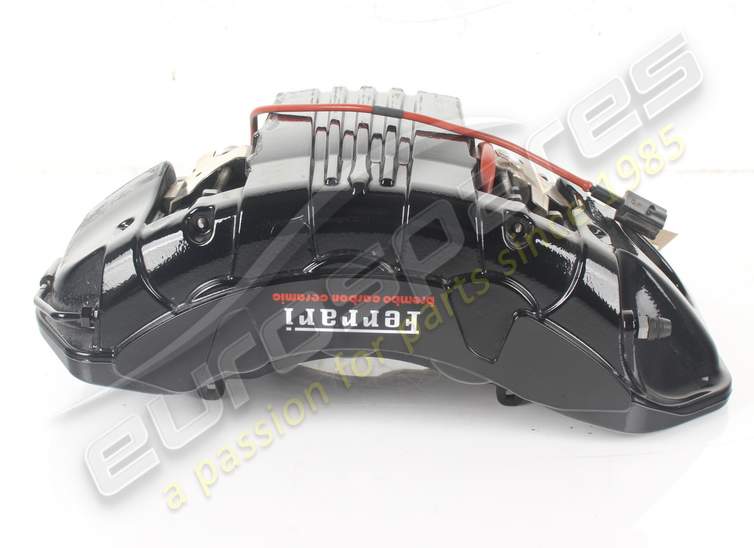 PINZA DELANTERA DERECHA COMPLETA USADA Ferrari. NÚMERO DE PIEZA 776903 (1)