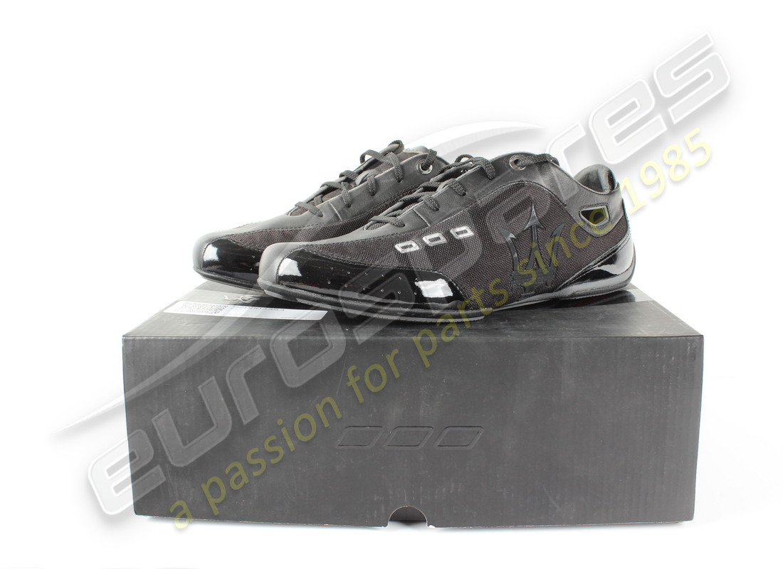 NUEVO MASERATI MASERATI ENTRENADOR DE MC 42. NÚMERO DE PARTE 920002383 (1) nuevo maserati maserati entrenador de mc 42. número de parte 920002383 (1)