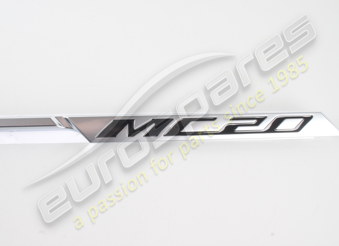 nuevo símbolo del lado derecho maserati. número de pieza 670158142 (4)