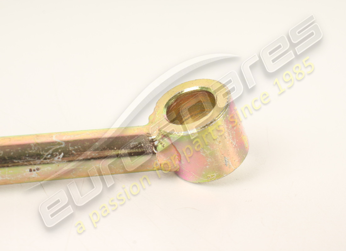soporte trasero del alternador nuevo ferrari. número de pieza 141027 (2)