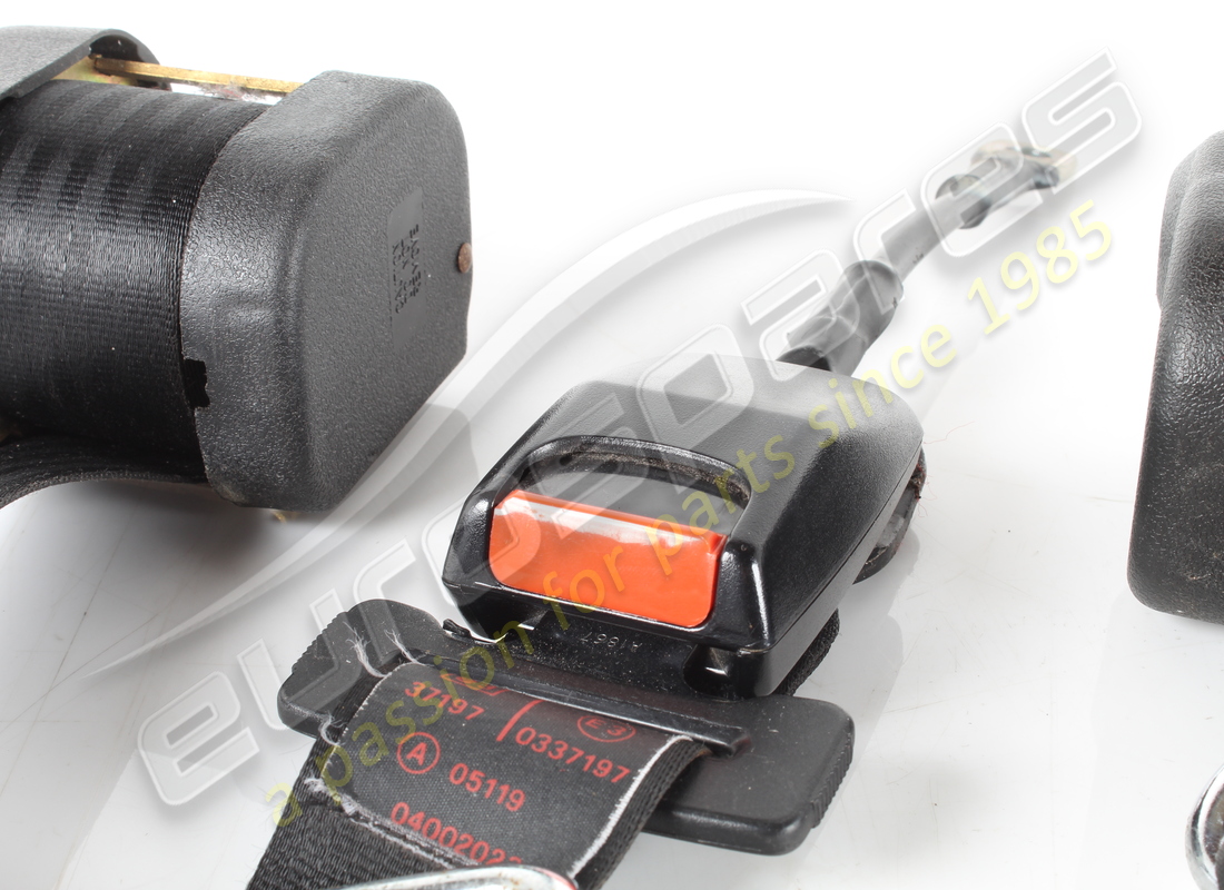 JUEGO DE CINTURONES DE SEGURIDAD USADO FERRARI. NÚMERO DE PIEZA 65486300 (2) juego de cinturones de seguridad usado ferrari. número de pieza 65486300 (2)