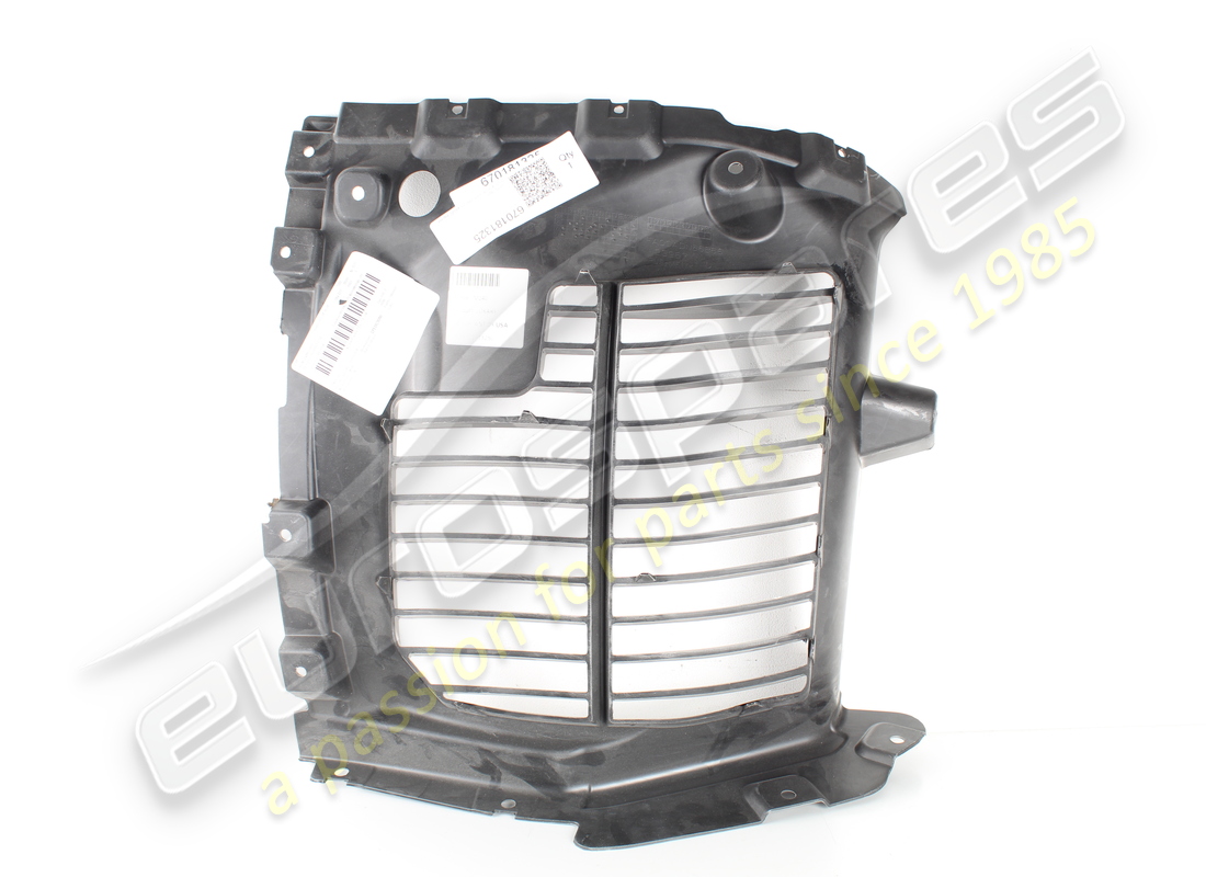 NUEVO MASERATI PROTECCIÓN DEL PASAJERO DE RUEDA DELANTERO DERECHO, LADO DELANTERO. NÚMERO DE PIEZA 670181325 (1) nuevo maserati protección del pasajero de rueda delantero derecho, lado delantero. número de pieza 670181325 (1)