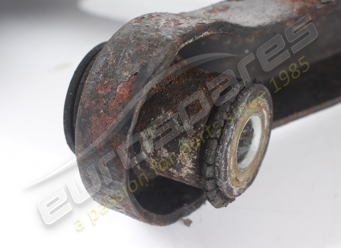 PALANCA INFERIOR DE SUSPENSIÓN TRASERA IZQUIERDA FERRARI USADA. NÚMERO DE PIEZA 117806 (4) palanca inferior de suspensión trasera izquierda ferrari usada. número de pieza 117806 (4)