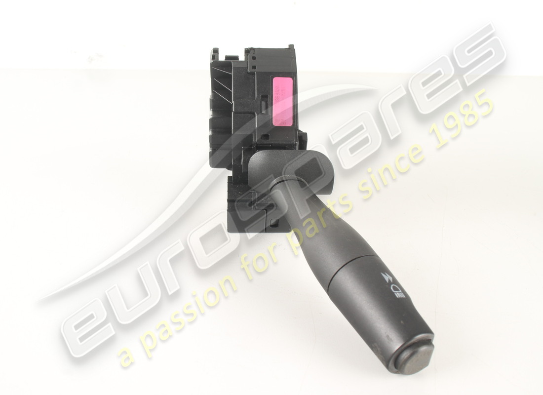 USADO ASTON MARTIN INTERRUPTOR-INDICADOR. NÚMERO DE PIEZA 4G433710907 (4) usado aston martin interruptor-indicador. número de pieza 4g433710907 (4)