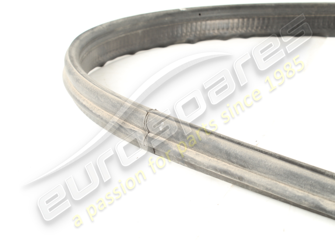 sello de la tina del compartimento de equipaje usado ferrari. número de pieza 819615 (2)