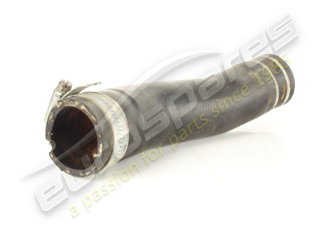 MANGUERA DE RETORNO DEL RADIADOR USADA Ferrari. NÚMERO DE PIEZA 258630 (1)