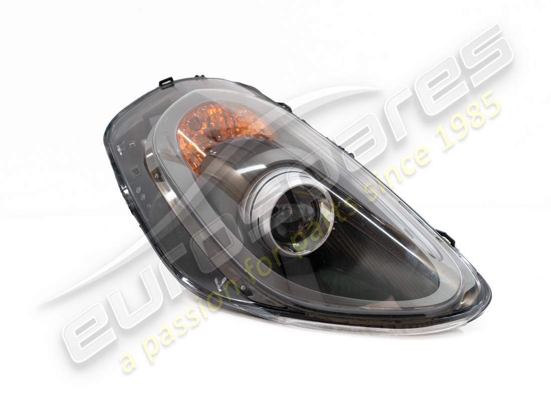 damaged ferrari rh headlight low/high bea. part number 218665 (1)