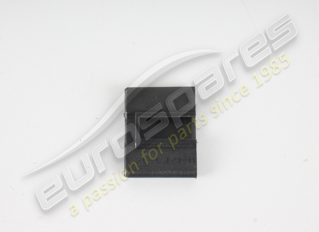 nuevo adaptador ferrari. número de pieza 84486900 (1)