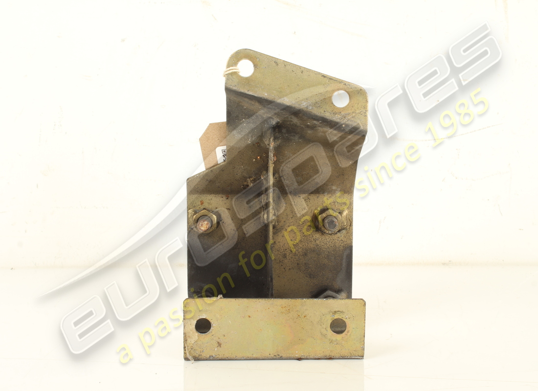 USED FERRARI RH BRAKET FOR FRONT BUMPER . PART NUMBER 65048600 (1)