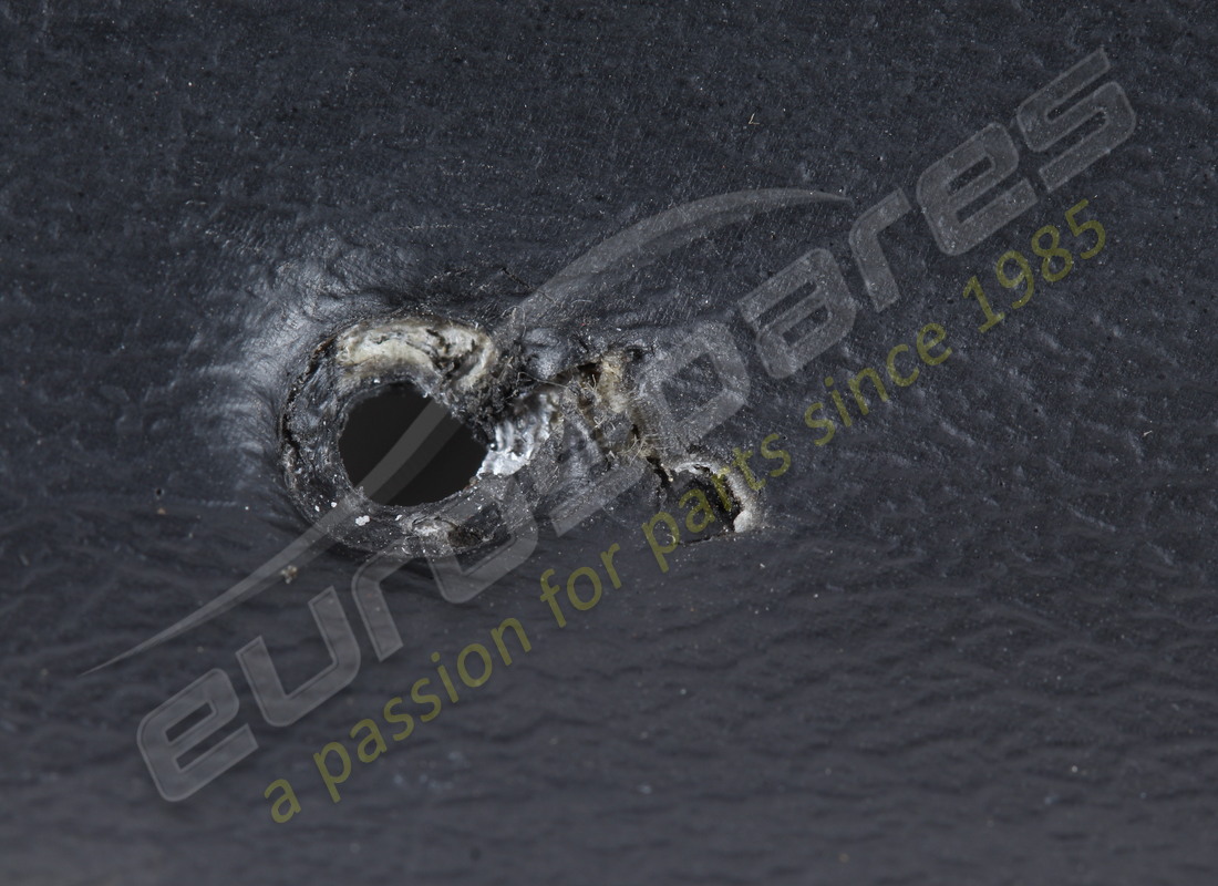 moldura gts ferrari rh usada. número de parte 60356706 (5)