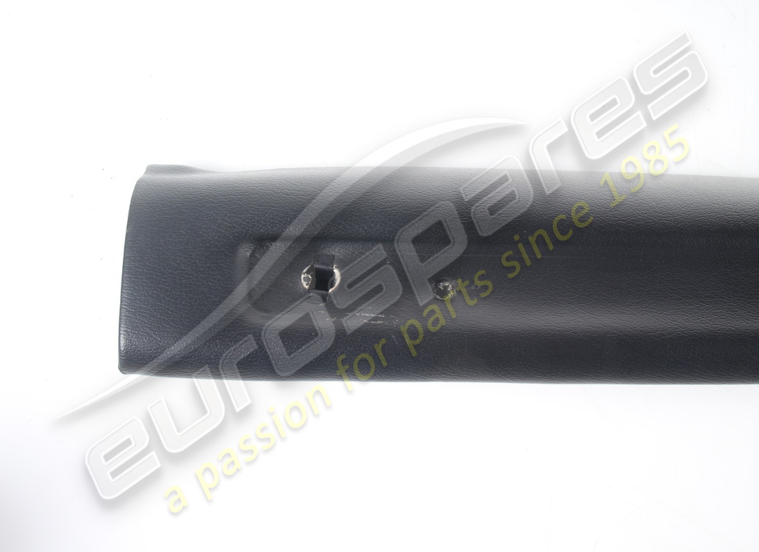 MOLDURA GTS FERRARI IZQUIERDA USADA. NÚMERO DE PARTE 60356805 (2) moldura gts ferrari izquierda usada. número de parte 60356805 (2)