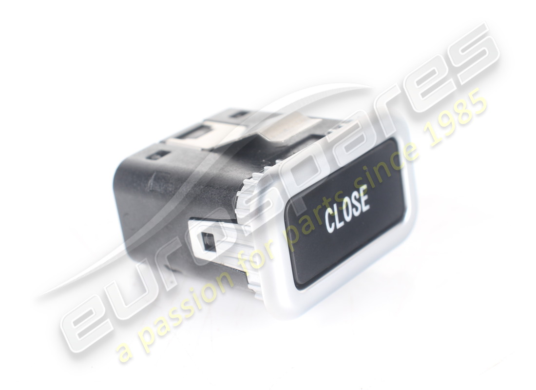 BOTÓN DE CIERRE DE PORTÓN TRASERO USADO Ferrari. NÚMERO DE PIEZA 319572 (1)