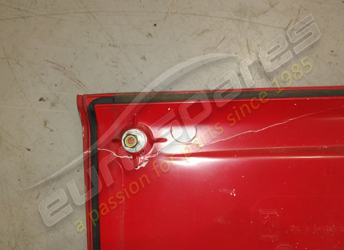 rejilla de la puerta derecha ferrari dañada. número de parte 64102710 (3)