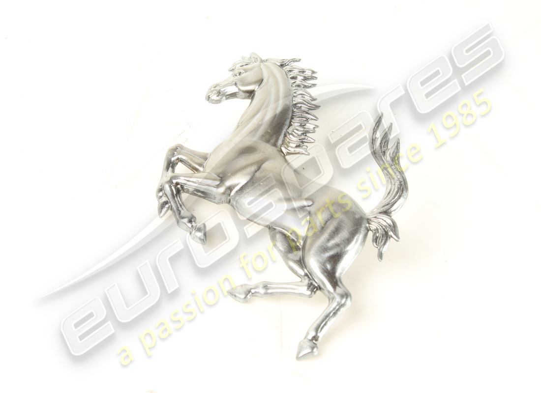 EMBLEMA DE CABALLO TRASERO Ferrari USADO. NÚMERO DE PARTE 63233900 (1)