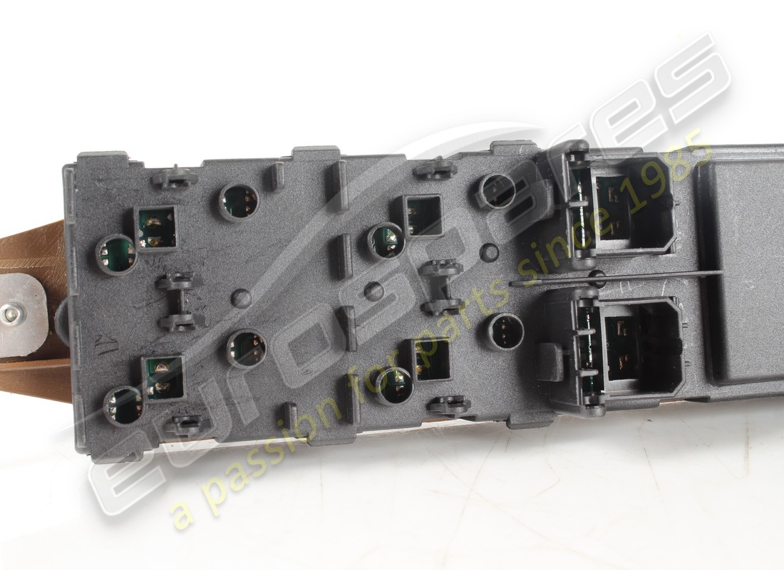 ecu del nodo de la puerta del lado del conductor ferrari usada. número de parte 273412 (3)