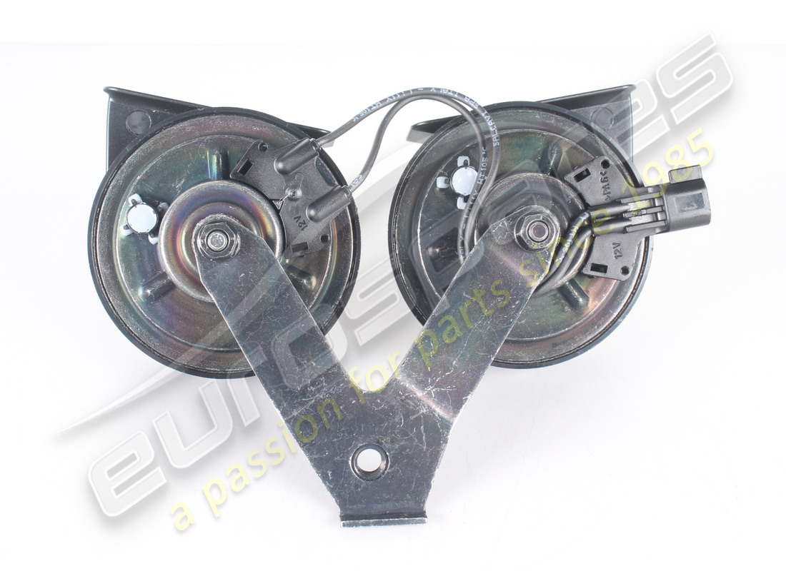 nuevo conjunto de bocina y soporte aston martin. número de pieza ad2313a803bb (5)