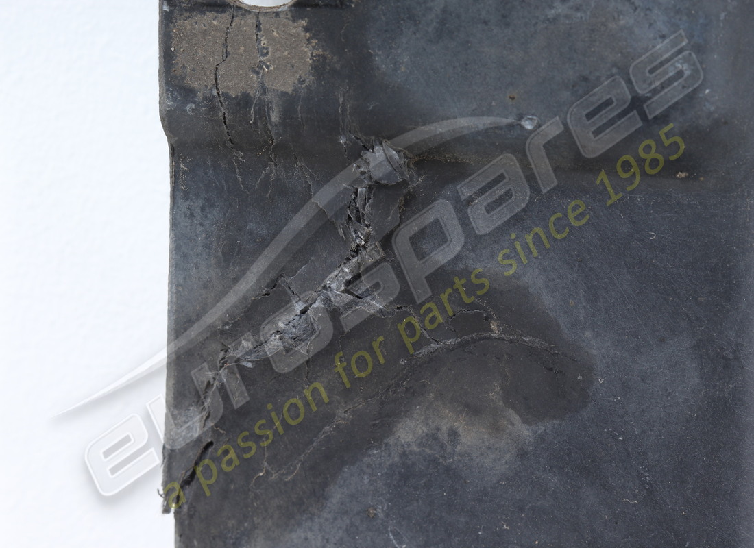 sección de bandeja inferior plana delantera usada ferrari. número de pieza 84056800 (7)