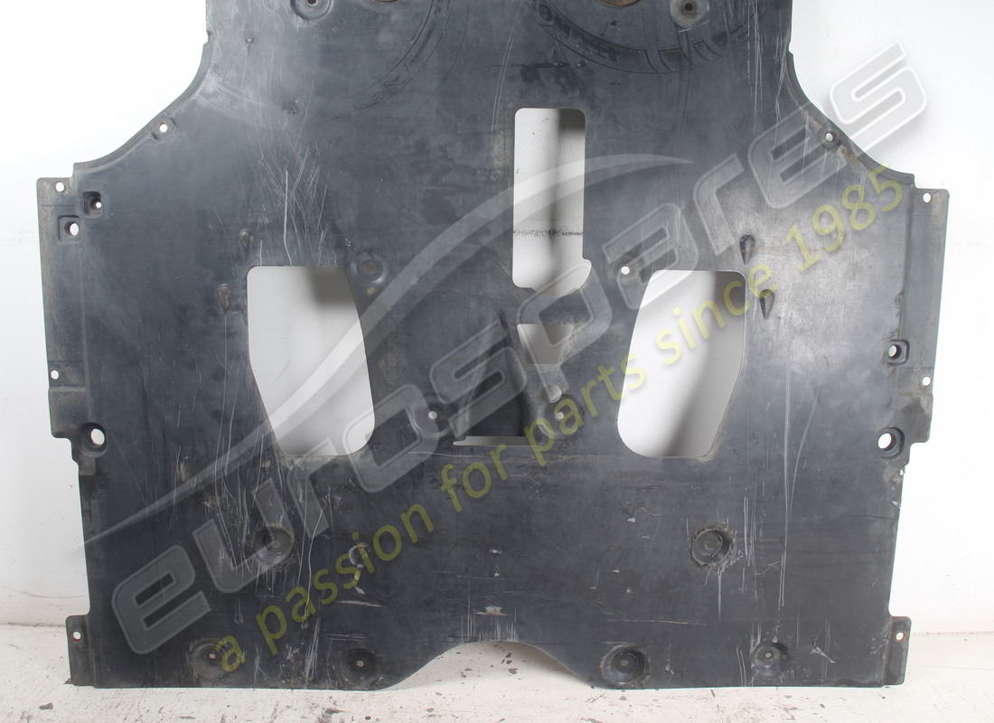 sección de bandeja inferior plana delantera usada ferrari. número de pieza 84056800 (6)