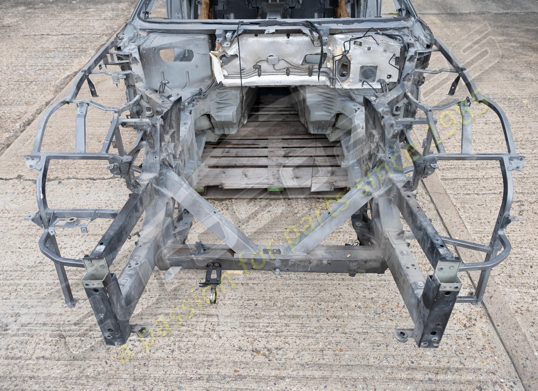chasis delantero completo con cortafuegos usado eurospares. número de pieza eap1721806 (2)