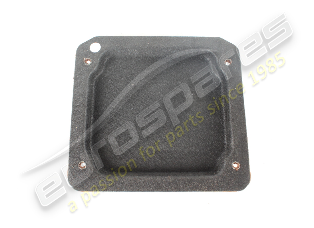 CUBIERTA DE ECU USADA Ferrari. NÚMERO DE PIEZA 841037.. (1)