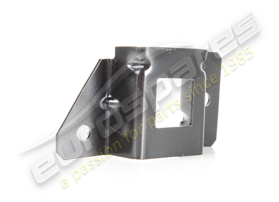 NUEVO SOPORTE DE GUARDABARROS DERECHO MASERATI. NÚMERO DE PIEZA 670181248 (1) nuevo soporte de guardabarros derecho maserati. número de pieza 670181248 (1)