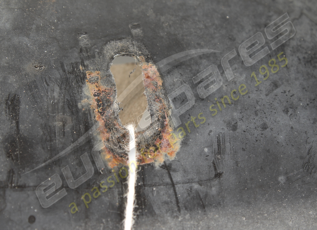 used ferrari rh gravel guard. part number 64887400 (3)