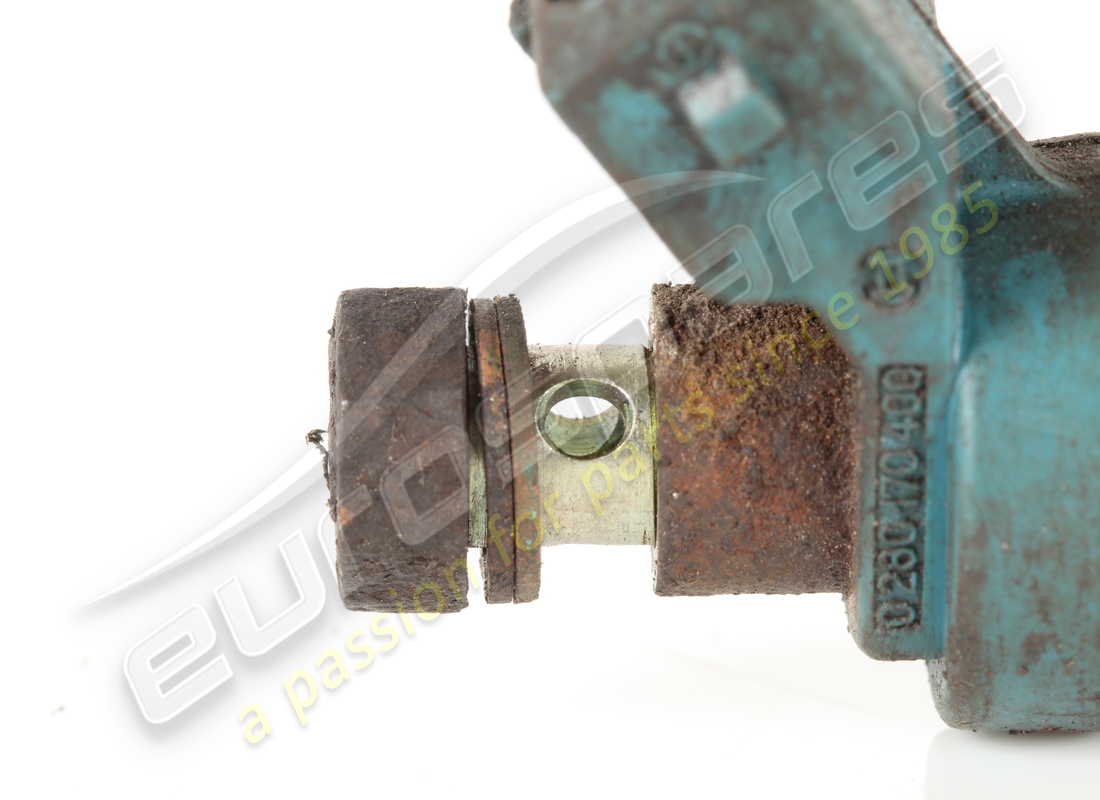 VÁLVULA DE INYECCIÓN DE ARRANQUE USADA FERRARI. NÚMERO DE PIEZA 115739 (3) válvula de inyección de arranque usada ferrari. número de pieza 115739 (3)