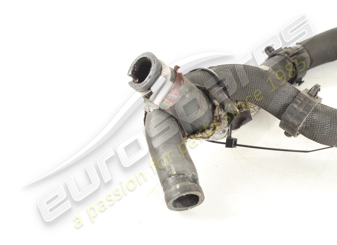 TUBERÍA FERRARI USADA DEL TANQUE A LA BOMBA. NÚMERO DE PARTE 266608 (2) tubería ferrari usada del tanque a la bomba. número de parte 266608 (2)