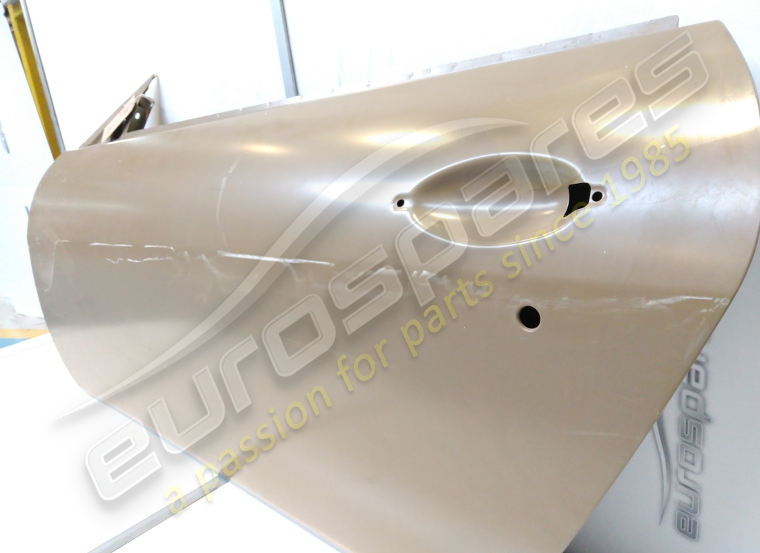 nuevo conjunto de puerta delantera izquierda maserati. número de pieza 86485100 (2)