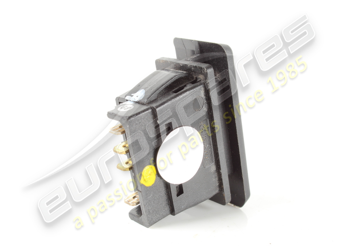 INTERRUPTOR DE LUZ ANTINIEBLA TRASERA FERRARI USADO. NÚMERO DE PARTE 126822 (4) interruptor de luz antiniebla trasera ferrari usado. número de parte 126822 (4)