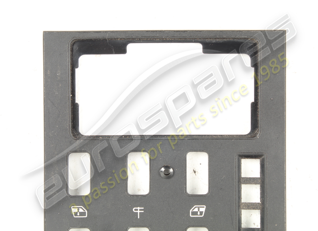 USADO FERRARI PLACA DELANTERA SUPERIOR RHD NÚMERO DE PIEZA 61122900 (2) usado ferrari placa delantera superior rhd número de pieza 61122900 (2)