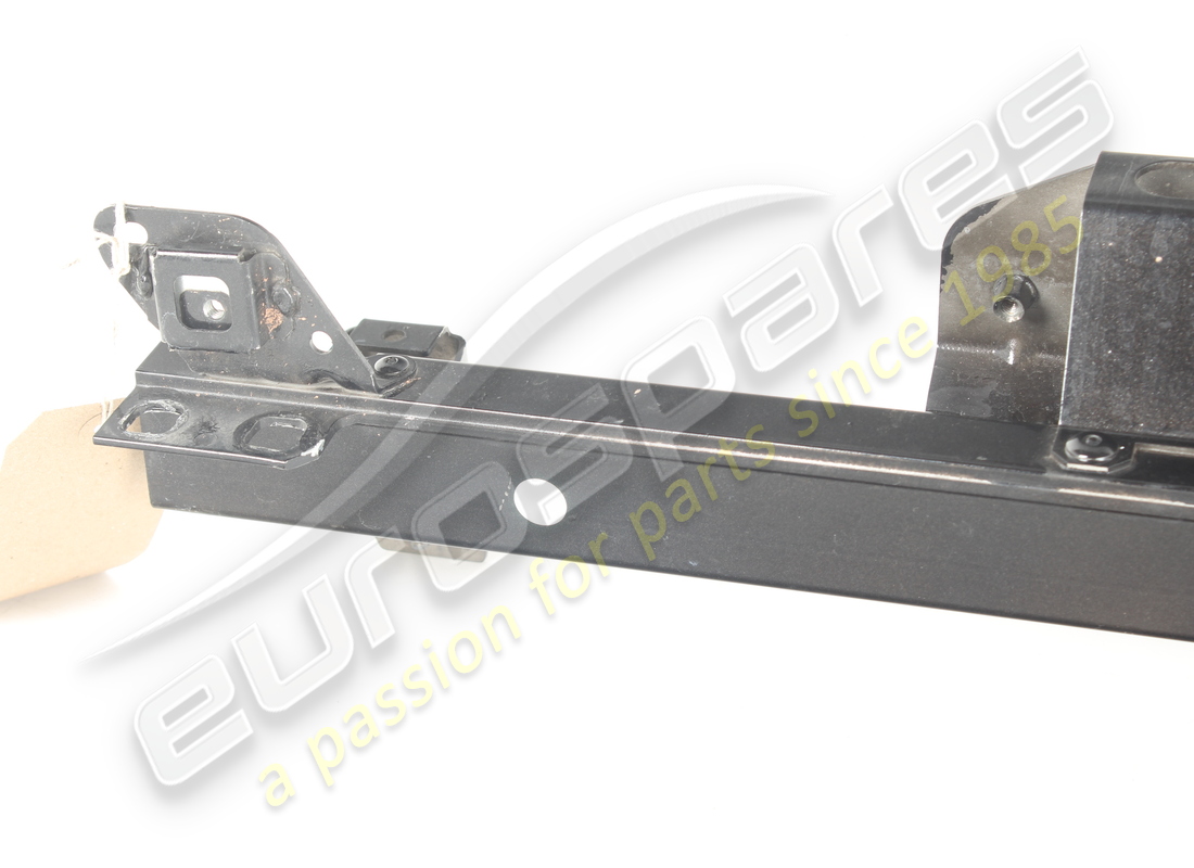 PARACHOQUES DELANTERO COMPLETO CROSS ME USADO FERRARI. NÚMERO DE PIEZA 85100700 (3) parachoques delantero completo cross me usado ferrari. número de pieza 85100700 (3)