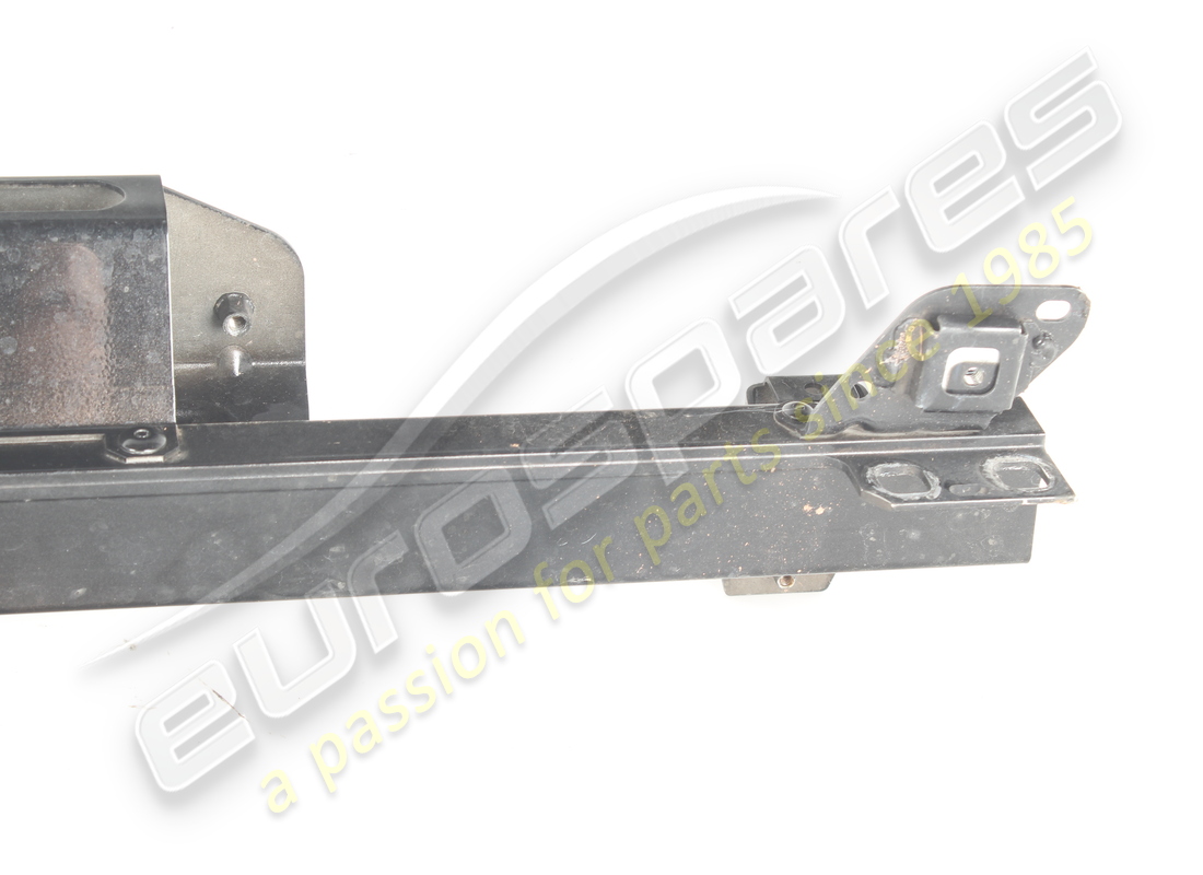 PARACHOQUES DELANTERO COMPLETO CROSS ME USADO FERRARI. NÚMERO DE PIEZA 85100700 (2) parachoques delantero completo cross me usado ferrari. número de pieza 85100700 (2)