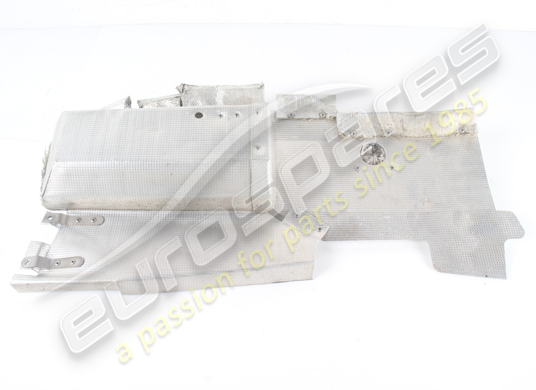 ESCUDO TÉRMICO Ferrari USADO. NÚMERO DE PARTE 333494 (1)