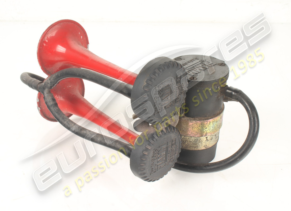 compresor usado eurospares con bocinas y tubos. número de pieza eap1721856 (2)