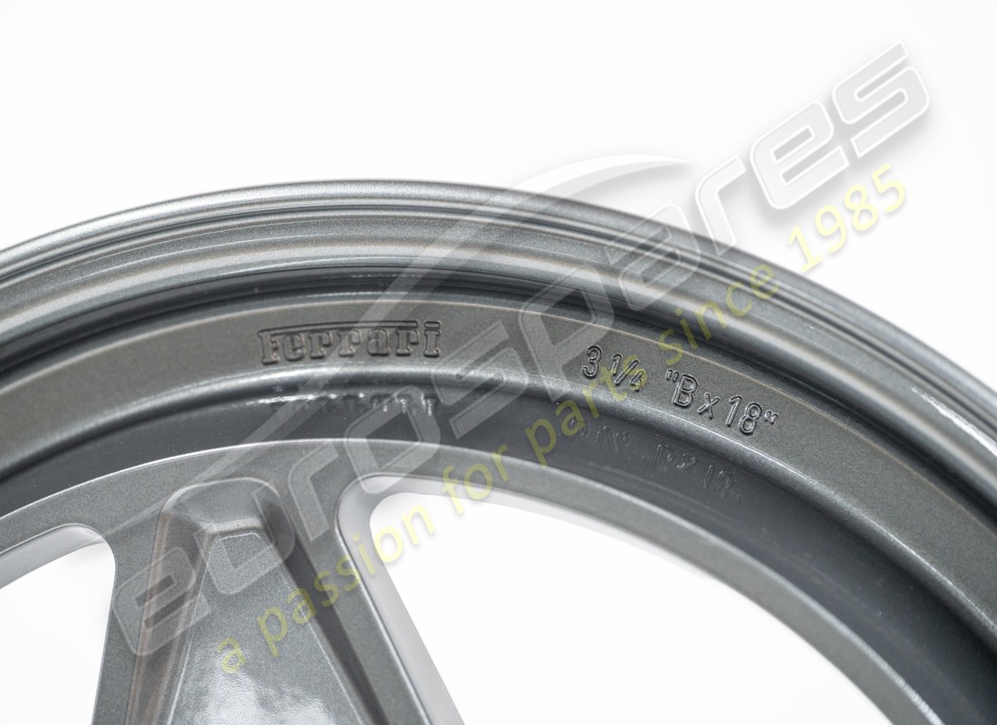 nueva llanta de rueda de repuesto ferrari. número de parte 147257 (5)