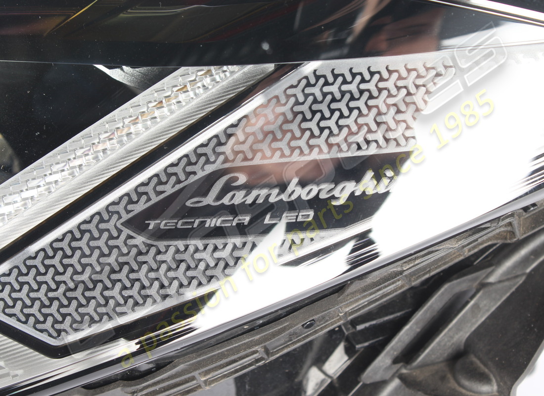 faro lamborghini usado. número de parte 4ml941035d (2)