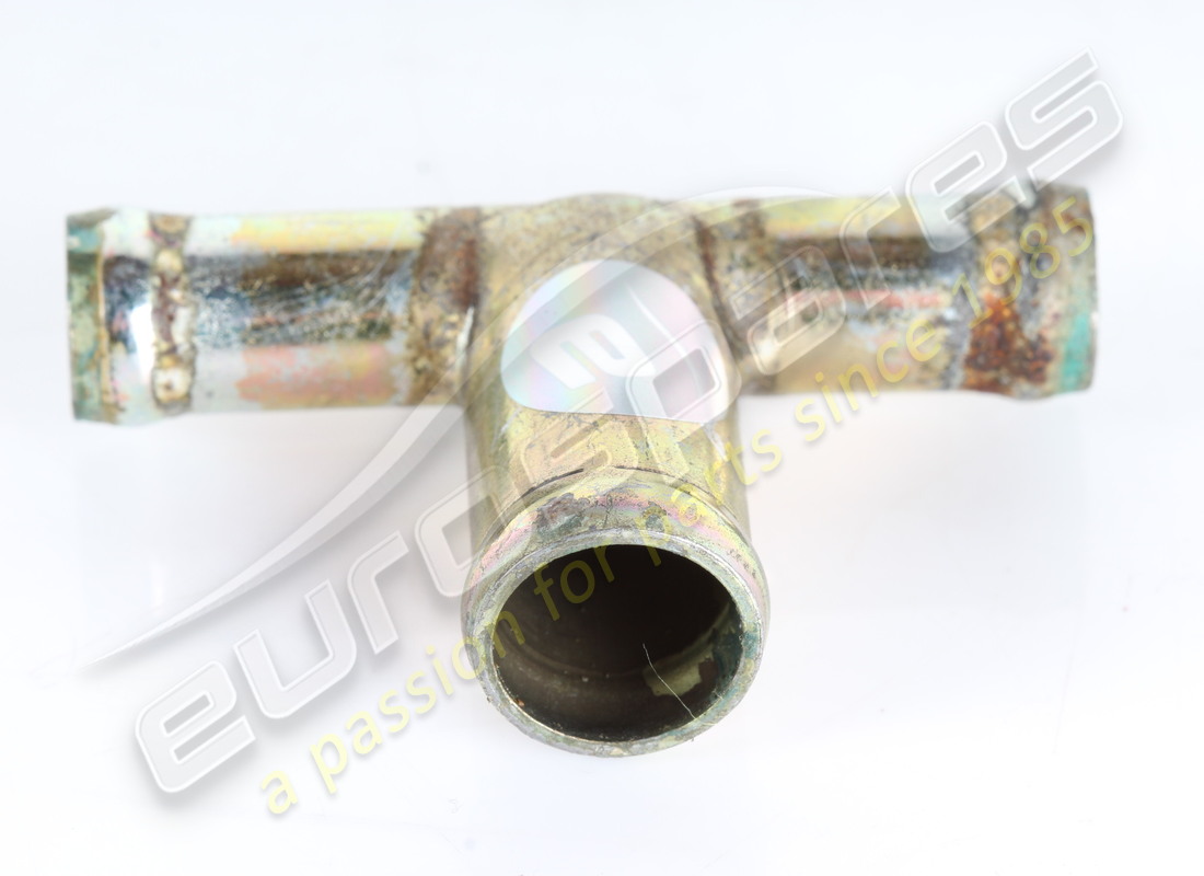 PIEZA EN T DE UNIÓN UTILIZADA Ferrari. NÚMERO DE PIEZA 104303 (1)