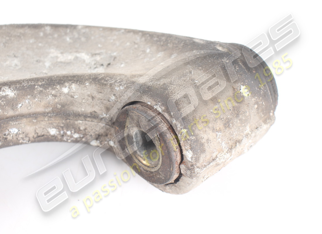 PALANCA INFERIOR DE SUSPENSIÓN TRASERA IZQUIERDA MASERATI USADA. NÚMERO DE PIEZA 387000013 (7) palanca inferior de suspensión trasera izquierda maserati usada. número de pieza 387000013 (7)