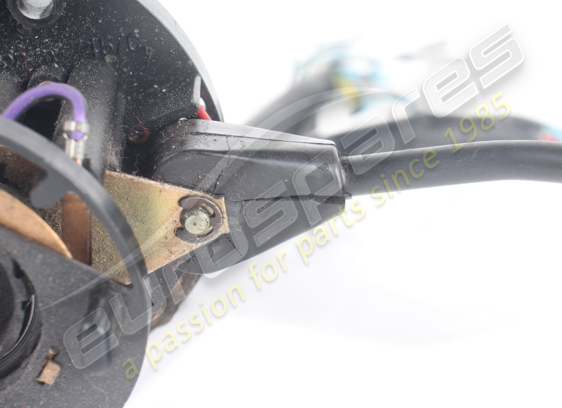 interruptor de columna ferrari dañado. número de parte 61838400 (5)