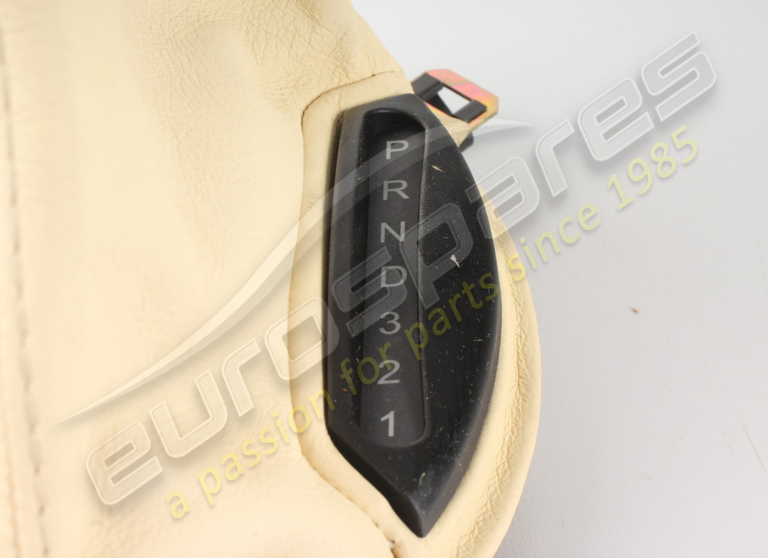 nuevo (otros) maserati palanca de cambios automática con recubrimiento de cuero - rhd - crema. número de pieza 981001402 (2)